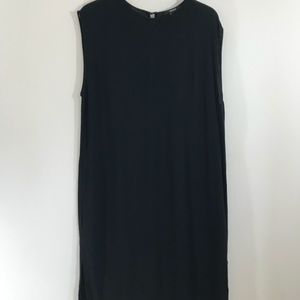 Black shift dress, Sz M, Forever 21